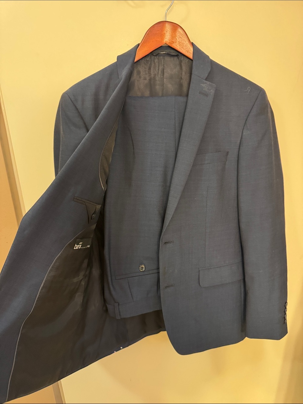 Classic Men's Navy Blue Suit Jacket + Pants